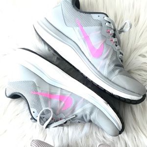 Dual Fusion Nike Sneakers